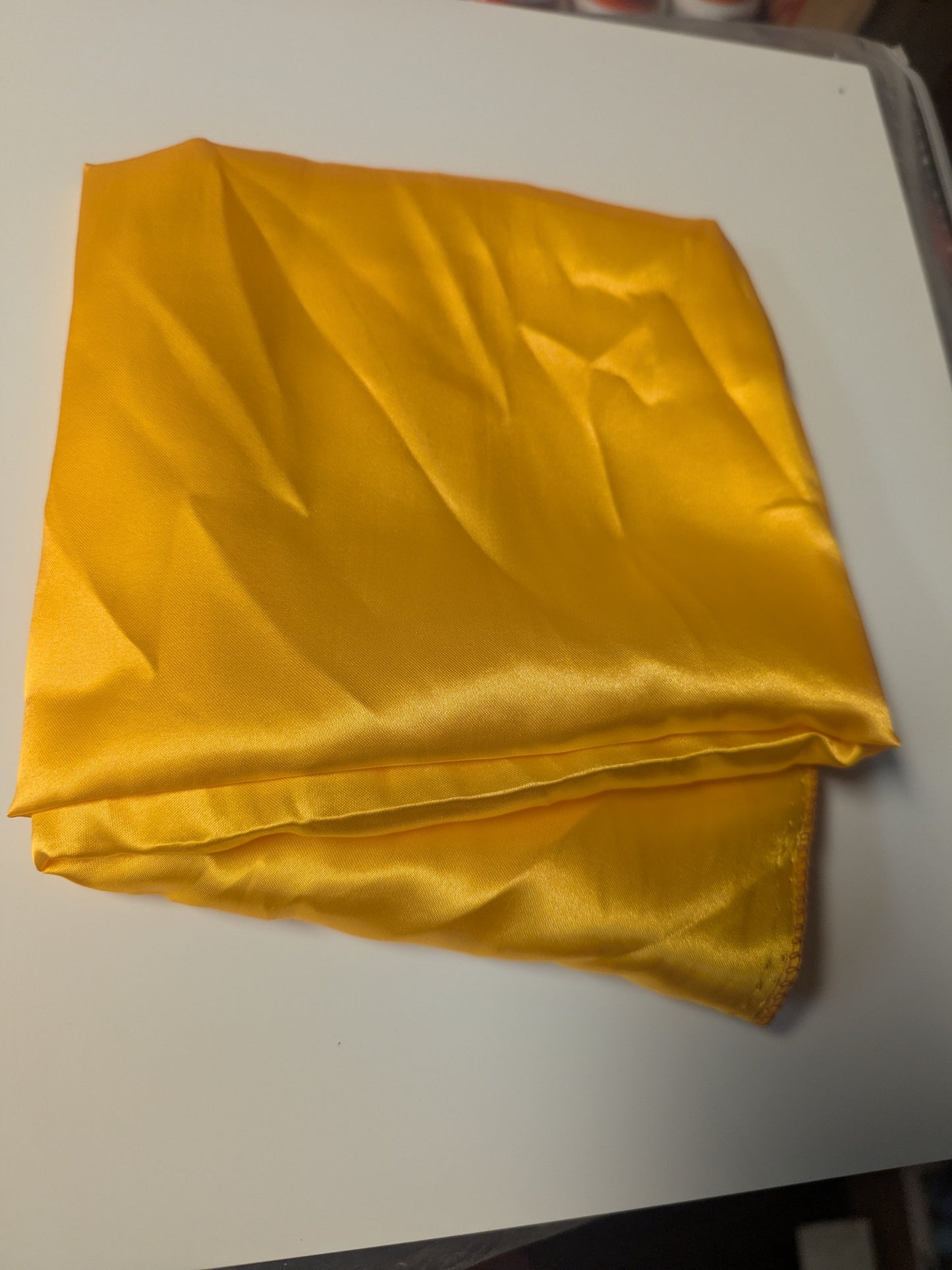Mouchwa jaune/ Yellow handkerchief