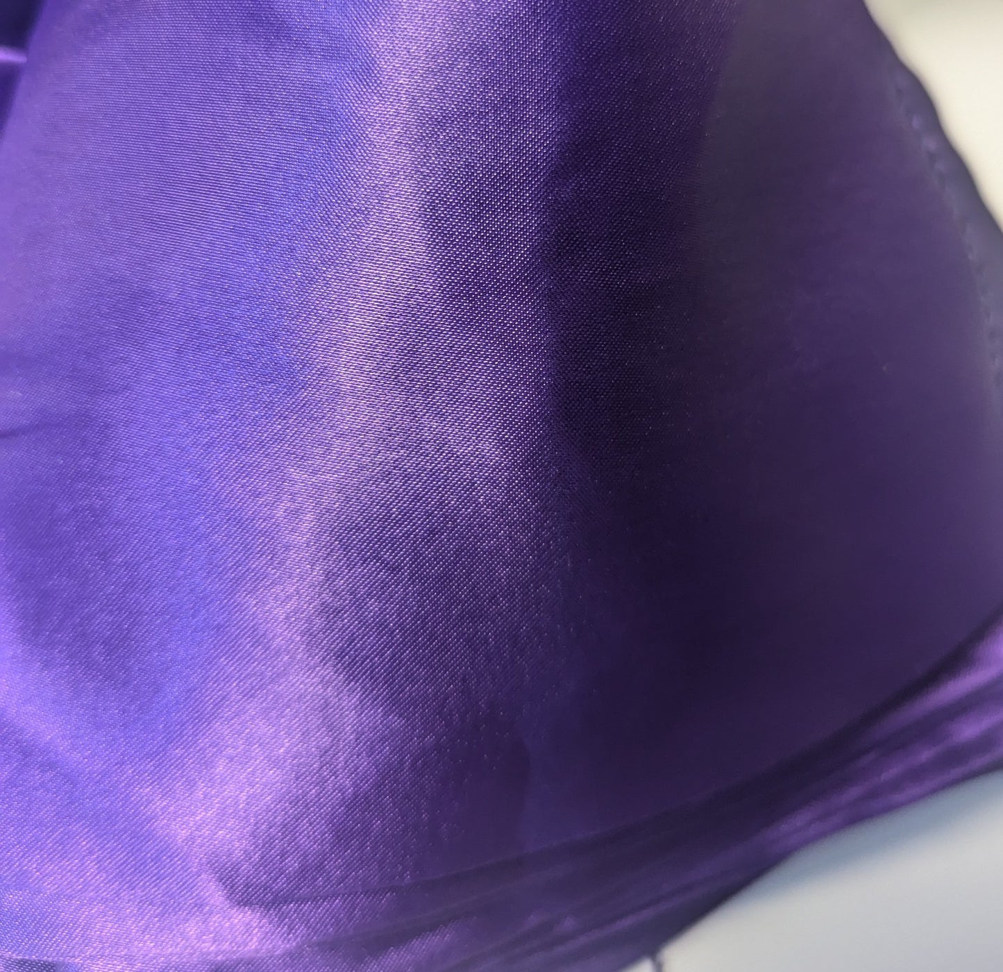 Mouchwa mov/ purple handkerchief